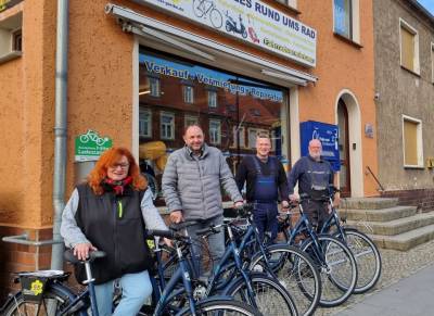 Foto: v.l. Sylvia Gerike, Thomas Staudt, Mario und Dirk Gerike