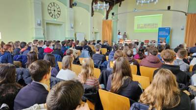 Sch�ler des Bismarck-Gymnasiums in Genthin