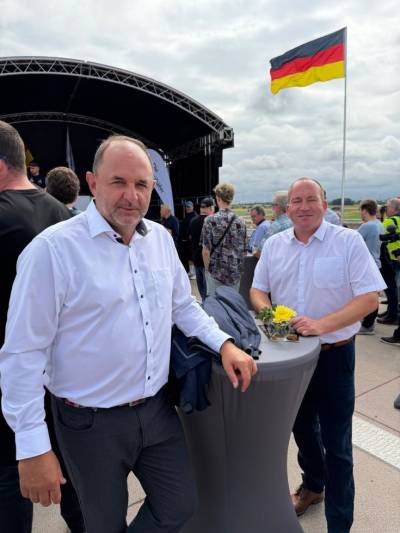 Freigabe Teilst�ck A14 Stendal-S�d v.l. Thomas Staudt, Dennis Grube

